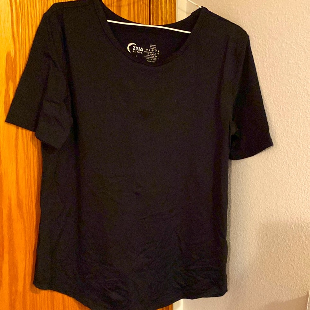 Zyia active tshirt
